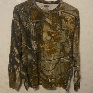 Lot of 2 Long Sleeve Camouflage Pocket Tee